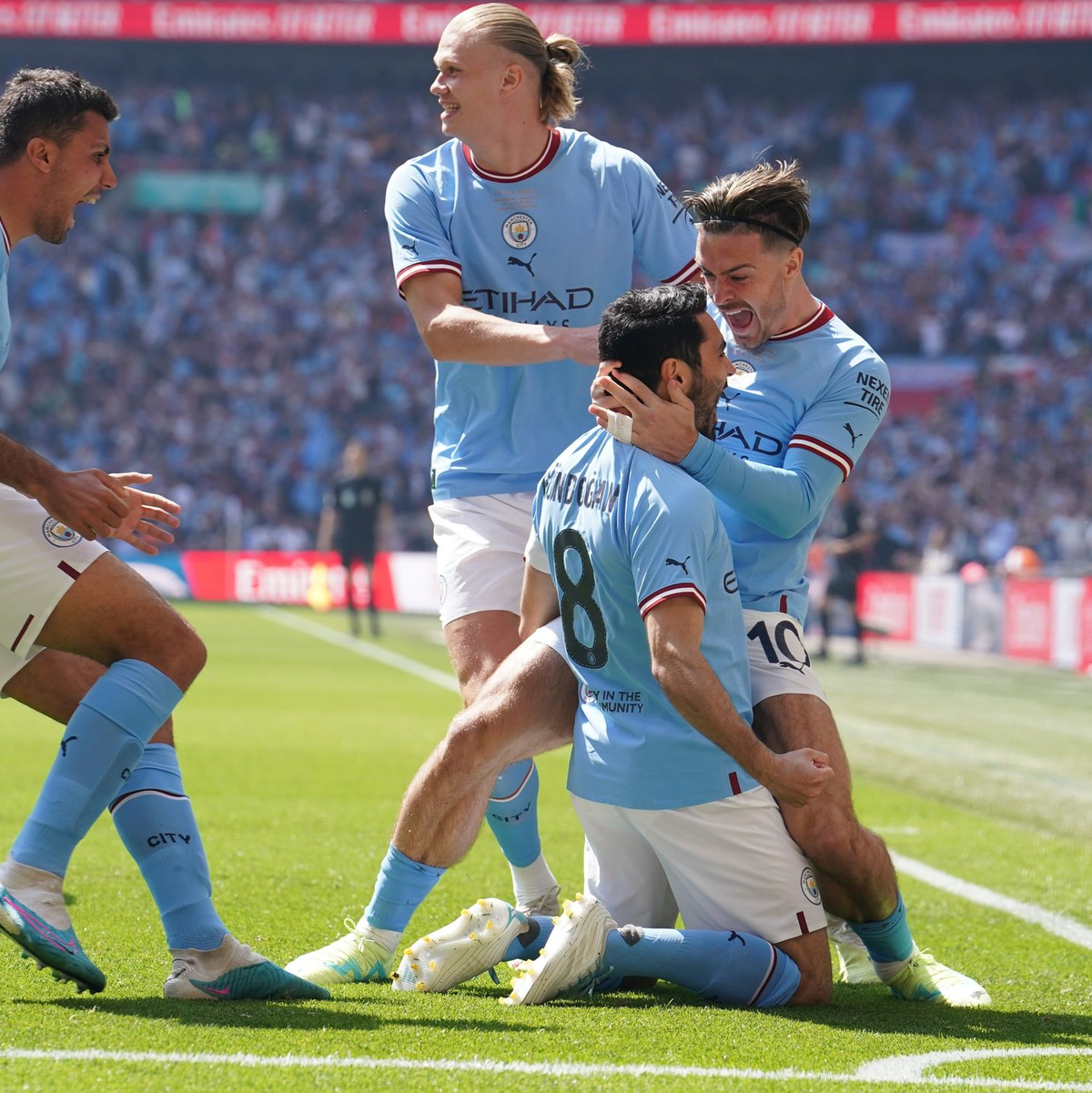 Manchester City machte auf dem Weg zum Triple den zweiten Titelgewinn perfekt. - Foto: Martin Rickett/PA Wire/dpa