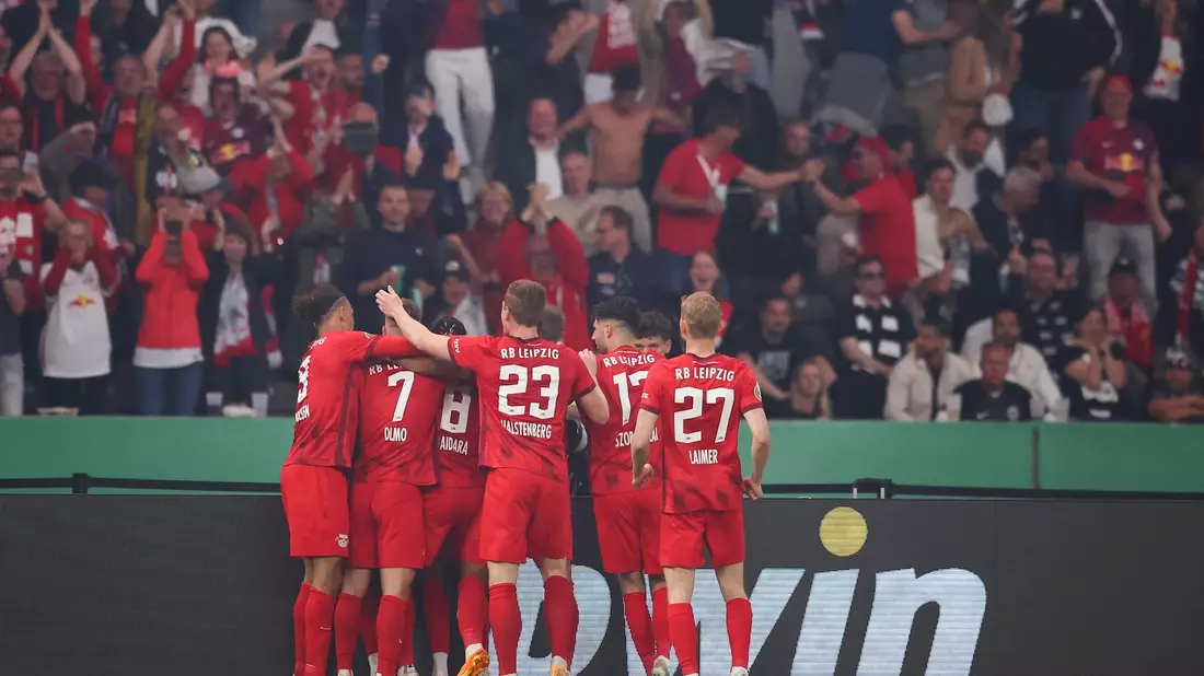 Die Leipziger konnten den Titel im DFB-Pokal erfolgreich verteidigen. - Bild: Jan Woitas/dpa