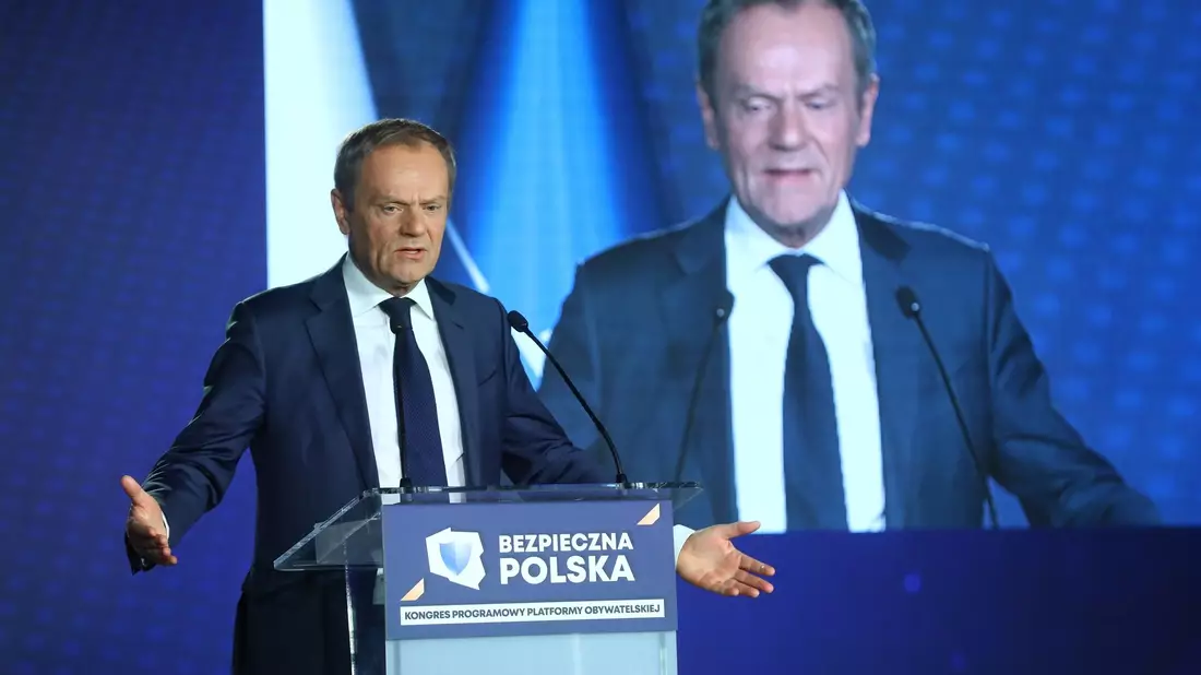 Donald Tusk ist Vorsitzende der polnischen Partei Bürgerplattform (PO). - Bild: Rafal Guz/PAP/dpa