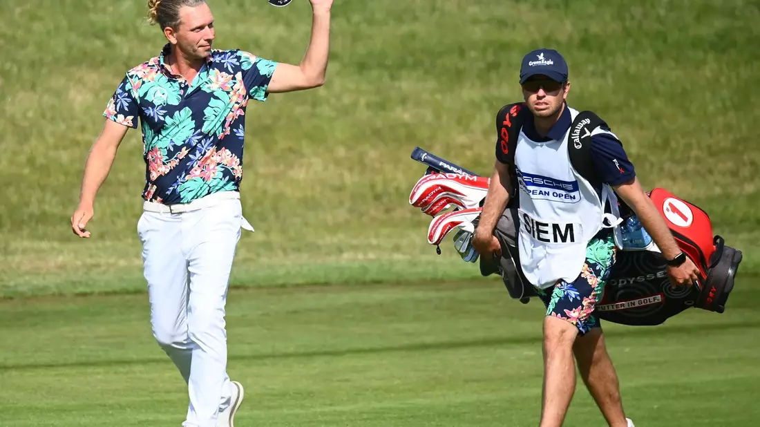 Golfprofi Marcel Siem am letzten Loch - Bild: Jonas Walzberg/dpa
