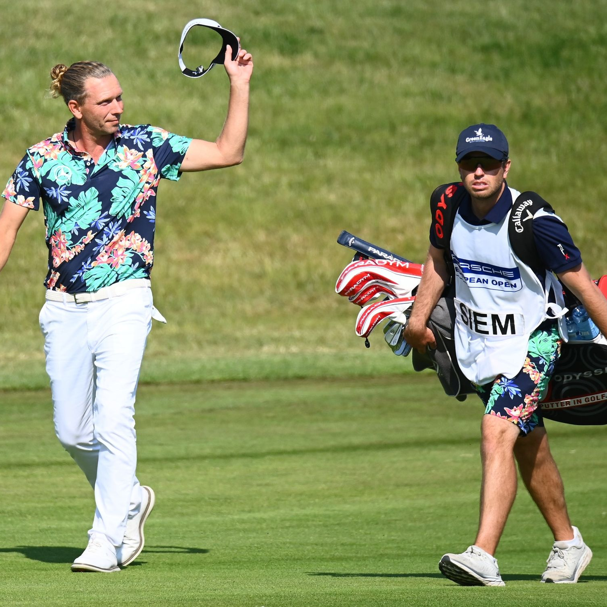 Golfprofi Marcel Siem am letzten Loch - Foto: Jonas Walzberg/dpa