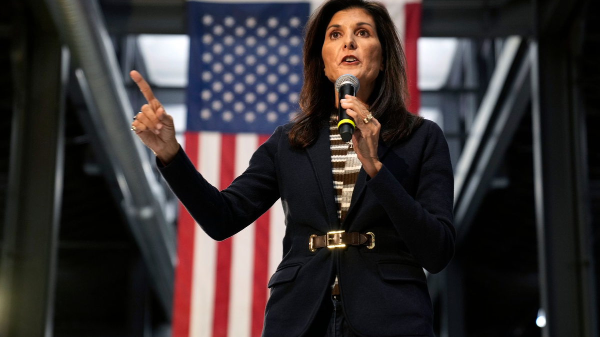 Nikki Haley bei einer Wahlkampfveranstaltung in Iowa. - Foto: Charlie Neibergall/AP/dpa