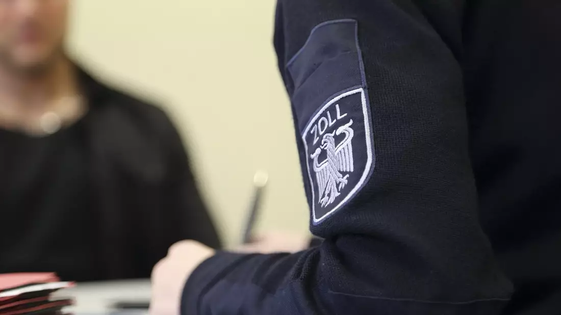 HZA-OS: Freiheitsstrafe für Mann aus der Grafschaft Bentheim; Zoll deckt Leistungsbetrug auf - Bild: presseportal.de