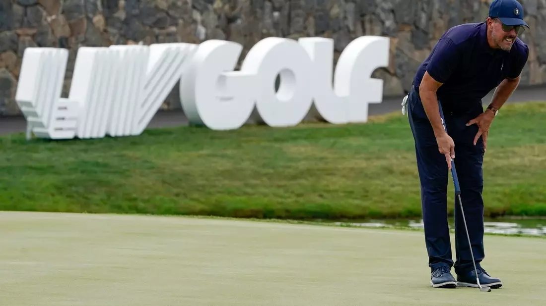 Die bisher konkurrierenden Golf-Touren haben ihren Streit beigelegt und eine Zusammenarbeit vereinbart. - Bild: Seth Wenig/AP/dpa