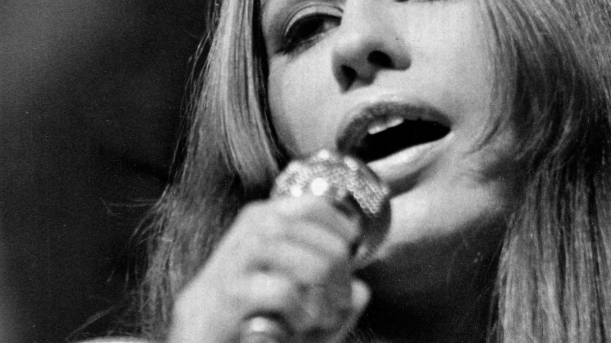 Die brasilianische Bossa-Nova-Sängerin Astrud Gilberto ist im Alter von 83 Jahren  gestorben. - Foto: Georg Göbel/dpa