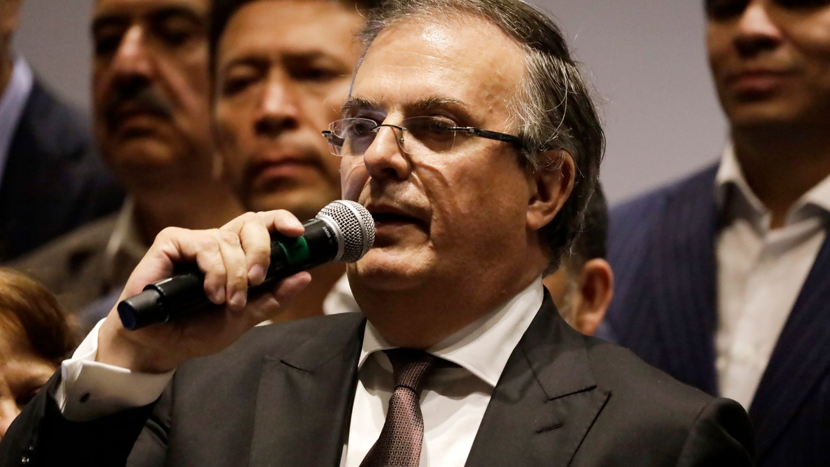 Mexikos Außenminister Marcelo Ebrard will im internen Wettbewerb der Regierungspartei als Präsidentschaftskandidat nominiert werden. - Foto: Luis Barron/eyepix via ZUMA Press Wire/dpa