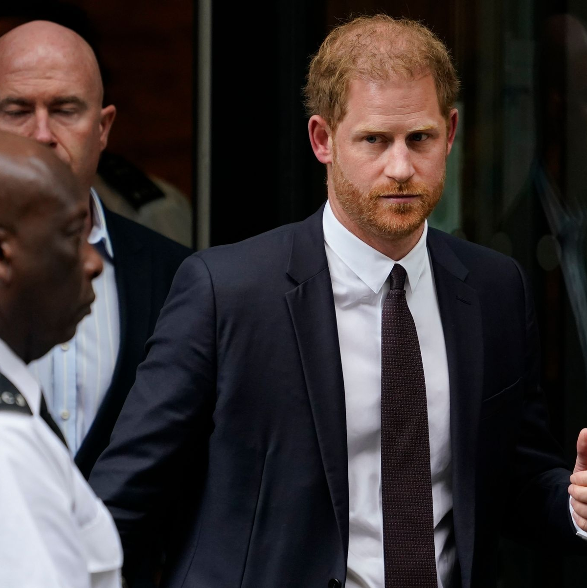 Prinz Harry wirft den MGN-Blättern «Daily Mirror», «Sunday Mirror» und «People» vor, ihn jahrelang bespitzelt zu haben. - Foto: Alberto Pezzali/AP/dpa