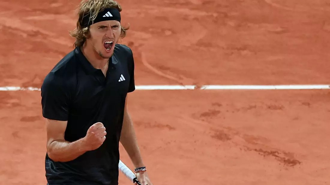 Alexander Zverev trifft im Viertelfinale der French Open auf den Argentinier Tomás Martin Etcheverry. - Bild: Aurelien Morissard/AP
