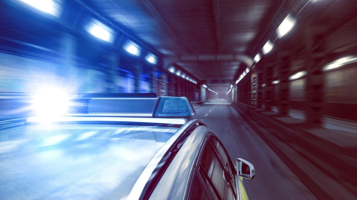 POL-ME: Die Zeit läuft! Bewerben Sie sich jetzt bei der Polizei NRW! - Kreis Mettmann - 2409034 - Foto: presseportal.de