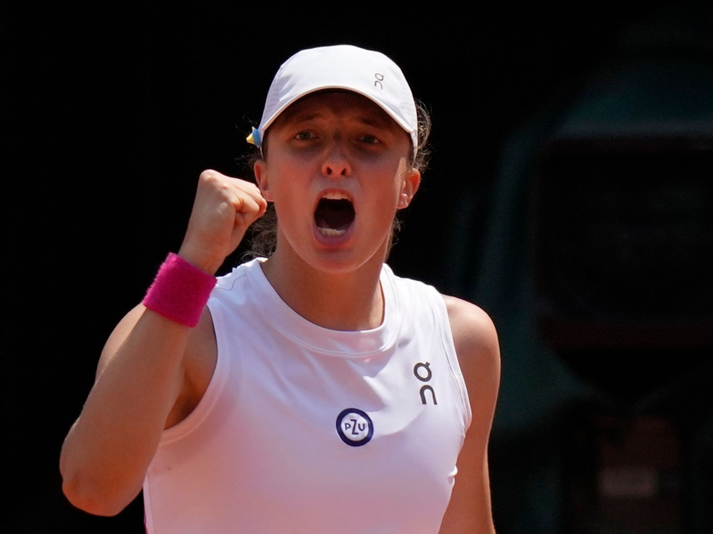 Rafael Nadal hat sich als Spieler vom Tennis verabschiedet. - Foto: Thibault Camus/AP/dpa