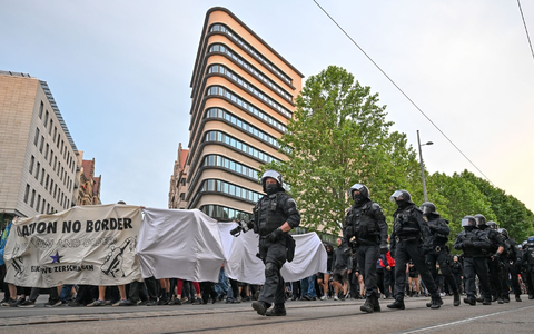 Das Oberlandesgericht Dresden hatte die Studentin Lina E. zu fünf Jahren und drei Monaten Freiheitsstrafe verurteilt. Nun gehen sie und drei weitere Mitangeklagte in Revision. - Foto: Hendrik Schmidt/dpa