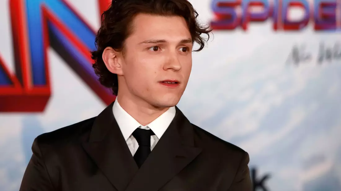 Tom Holland haben die Dreharbeiten zu «The Crowded Room» ziemlich mitgenommen. - Bild: Kay Blake/ZUMA Press Wire/dpa