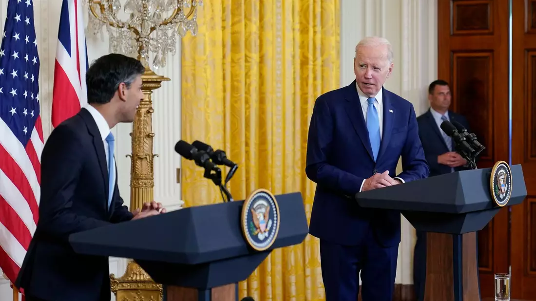 US-Präsident Joe Biden (r) und Premier Rishi Sunak bei ihrer Pressekonferenz im Weißen Haus. - Bild: Susan Walsh/AP/dpa