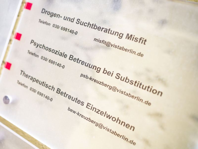 Konsumenten von Drogen können ihre gekauften Substanzen in Berlin ab sofort kostenlos testen lassen. - Foto: Fabian Sommer/dpa