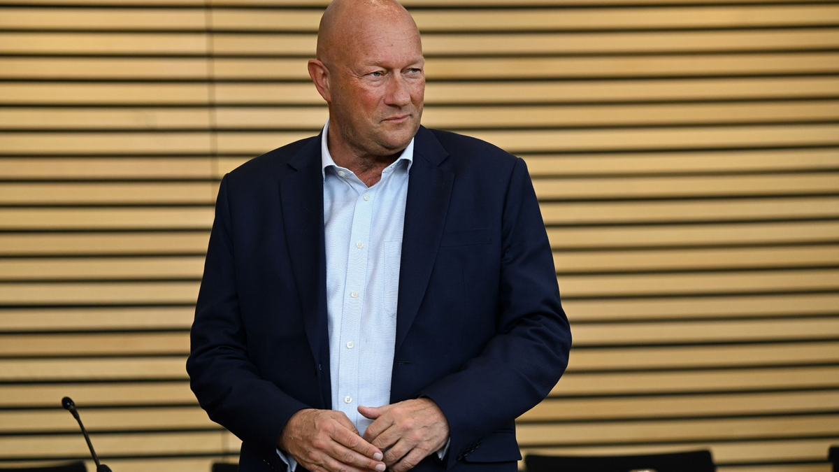 Kann sich keine Koalition mit den Grünen vorstellen: Thüringens FDP-Chef Thomas Kemmerich. - Foto: Martin Schutt/dpa