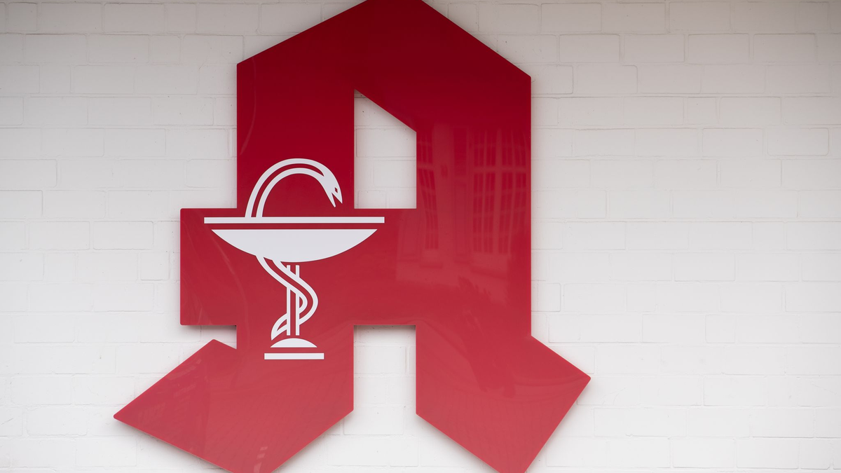 Die Apotheken in Deutschland fordern eine deutliche Erhöhung der Gebühren. - Foto: Friso Gentsch/dpa