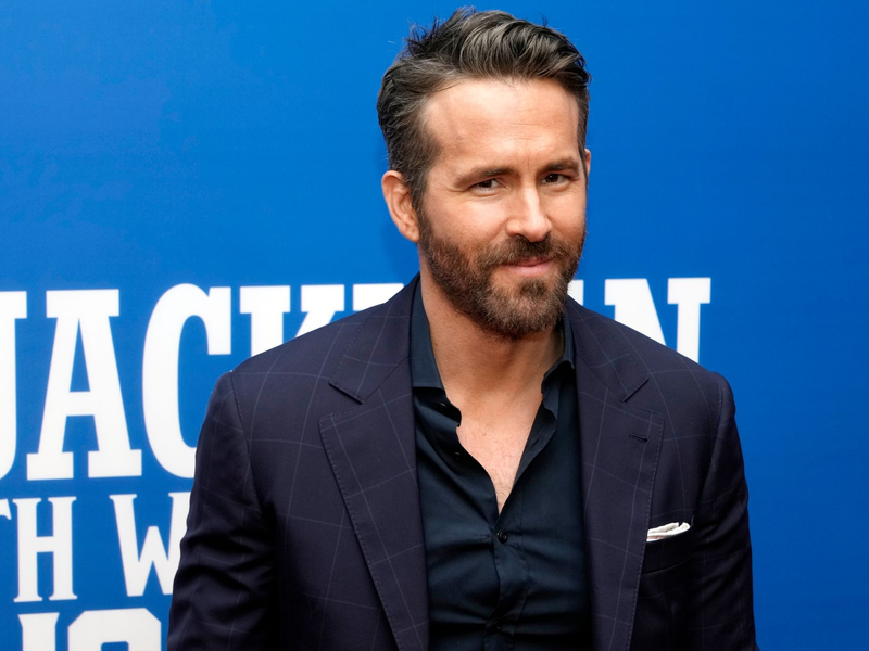 Ryan Reynolds wird zusammen mit Kenneth Branagh vor der Kamera stehen. - Foto: Charles Sykes/Invision via AP/dpa