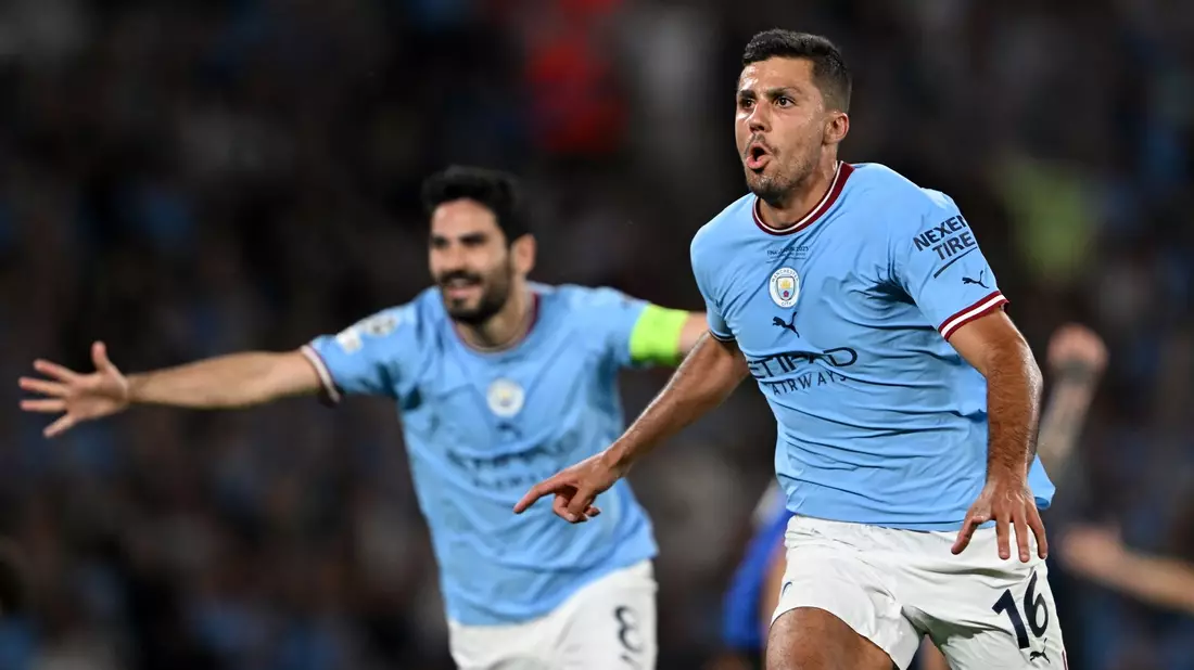 City-Profy Rodri (r) jubelt nach seinem Tor zum 1:0 mit Ilkay Gündogan. - Bild: Robert Michael/dpa