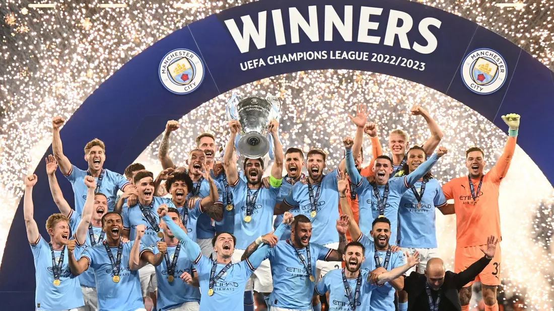 Manchester City um Kapitän Ilkay Gündogan (M.) gewann gegen Inter Mailand die Champions League. - Bild: Robert Michael/dpa