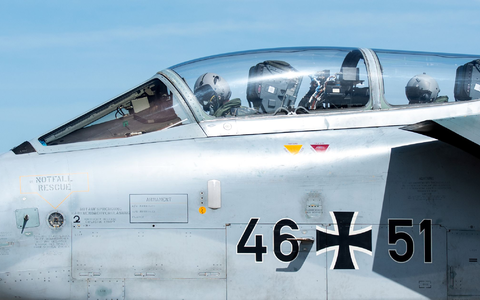 Die Vorbereitungen für die großangelegte internationale Übung über Teilen Deutschlands sind abgeschlossen - am Montag beginnt das «Air Defender 2023». - Foto: Daniel Bockwoldt/dpa