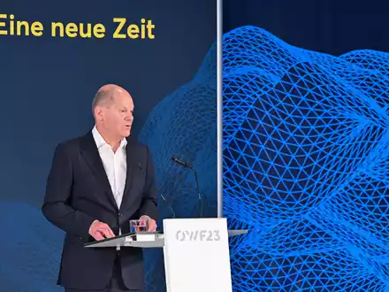 Bundeskanzler Olaf Scholz ist optimistisch, dass die Ampel im neuen Jahr besser funktionieren wird. - Foto: Patrick Pleul/dpa