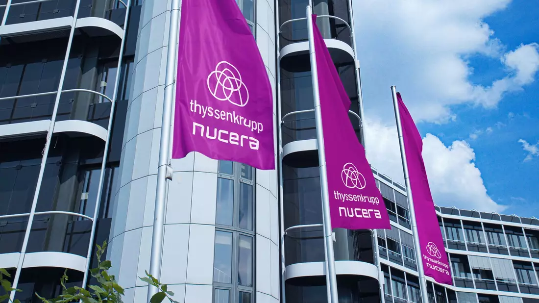 Der Erlös des Nucera-Börsengangs soll zum Ausbau des Geschäfts mit der alkalischen Wasserelektrolyse verwendet werden. - Bild: Thyssenkrupp Nucera/dpa