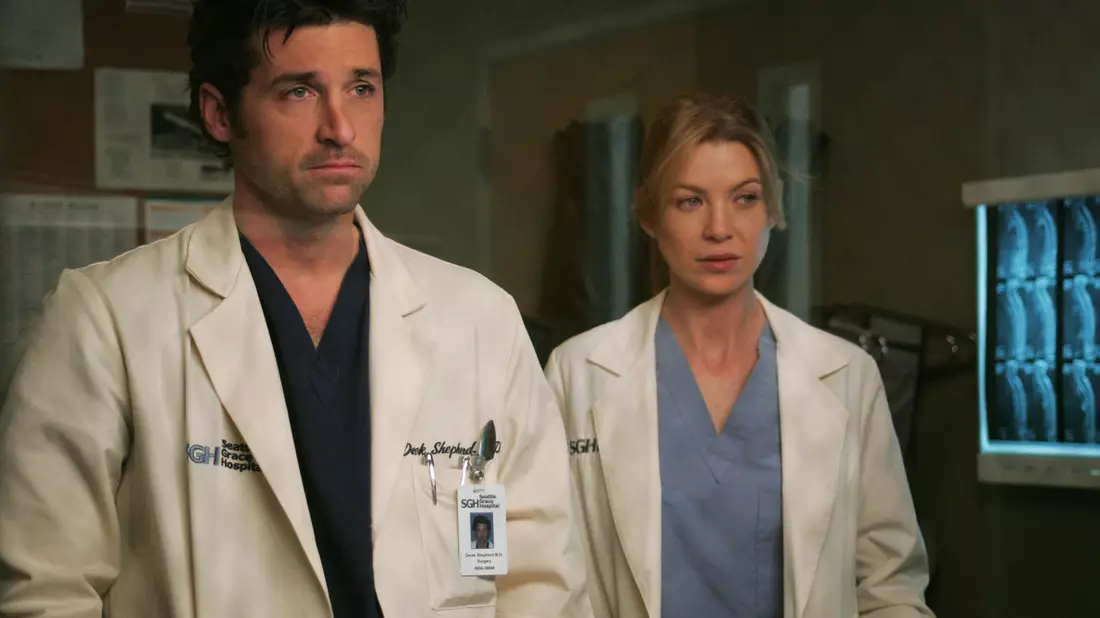 Ellen Pompeo als Meredith Grey und Patrick Dempsey als Derek «McDreamy» Shepherd in einer Szene der Arztserie «Grey's Anatomy» . - Bild: Vivian Zink/ABC/Touchstone Television/Disney+/dpa