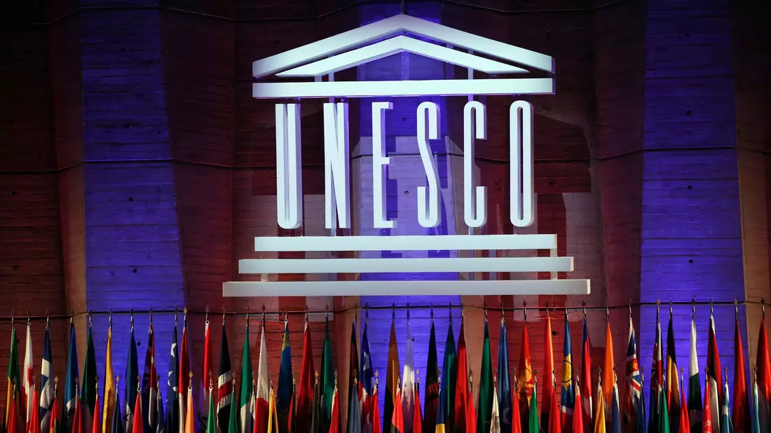 Die USA sind bei der  UN-Kulturorganisation Unesco wieder dabei. - Bild: Christophe Ena/AP/dpa