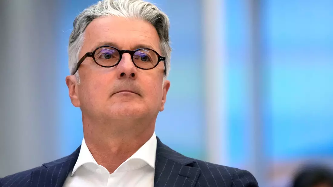 Rupert Stadler, Ex-Vorstandsvorsitzender von Audi, beim Prozess vor dem Landgericht in München. - Bild: Matthias Schrader/AP-Pool/dpa
