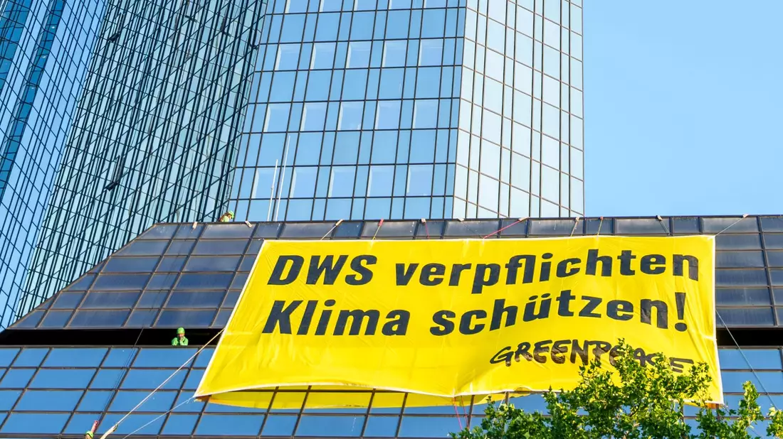 Die Deutsche Gesellschaft für Wertpapiersparen (DWS) ist verantwortlich für den Geschäftsbereich Asset Management der Deutschen Bank. - Bild: Andreas Arnold/dpa