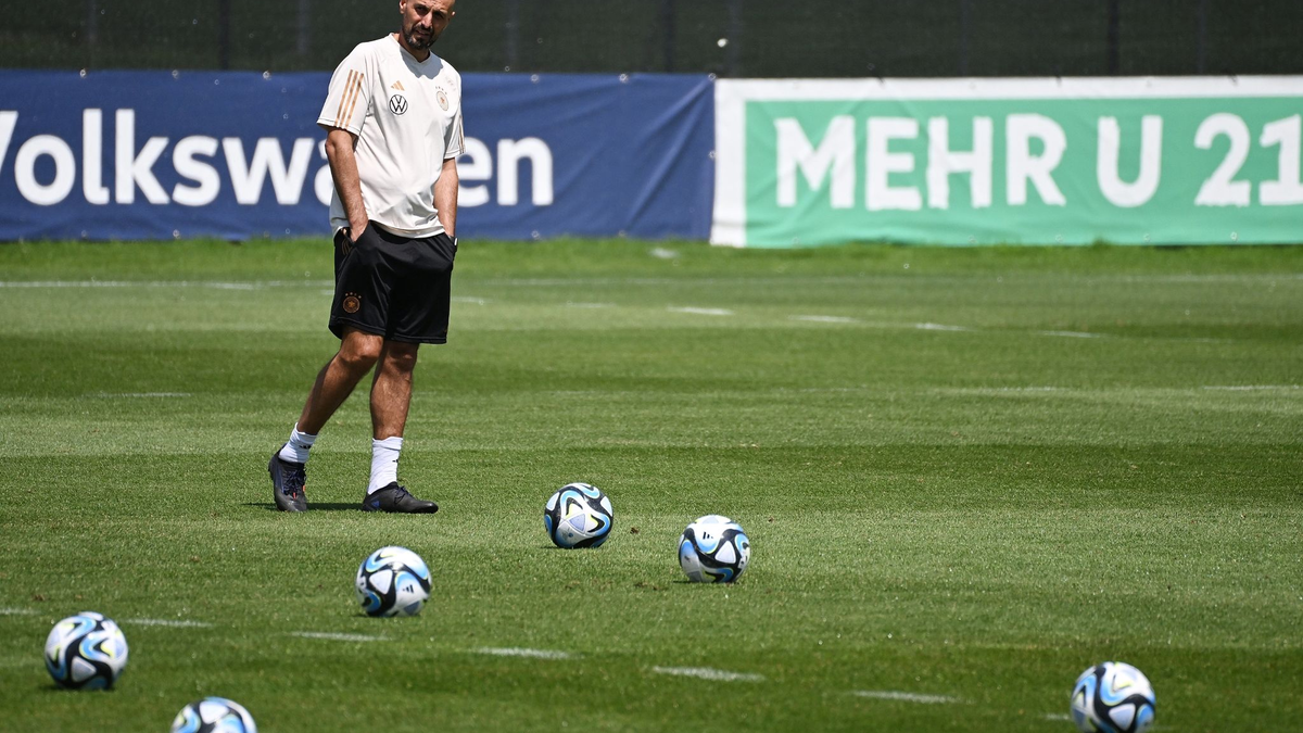 Muss seinen finalen EM-Kader benennen: Antonio Di Salvo. - Foto: Angelika Warmuth/dpa
