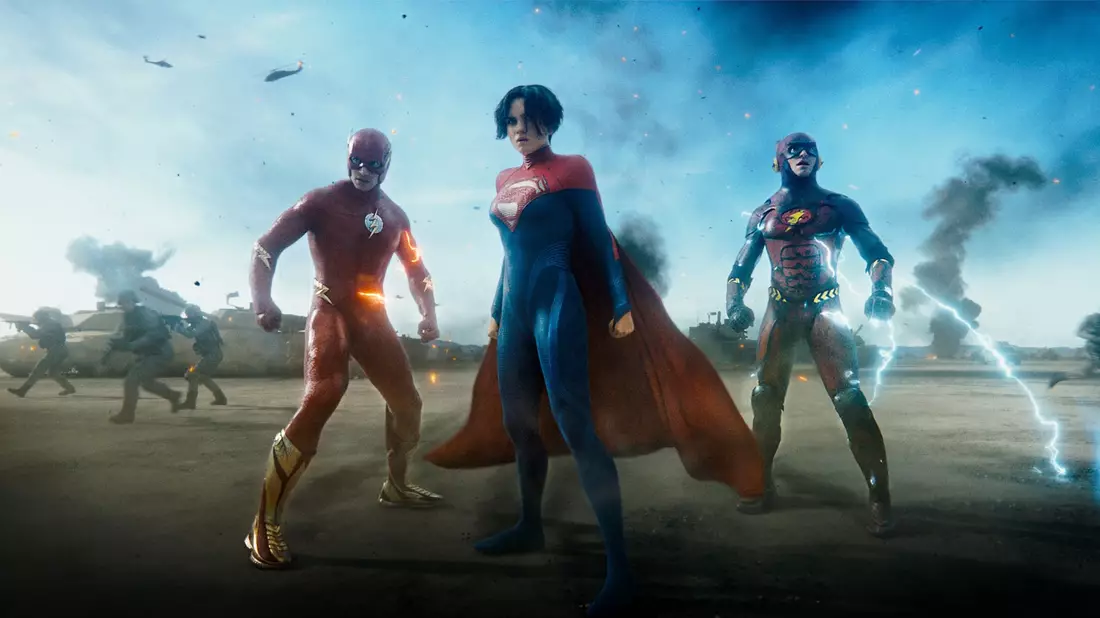 Ezra Miller (l) als Barry Allen und Sasha Calle als Kara Zor-El/Supergirl in einer Szene des Films The Flash. - Bild: -/Warner Bros. Picture/dpa