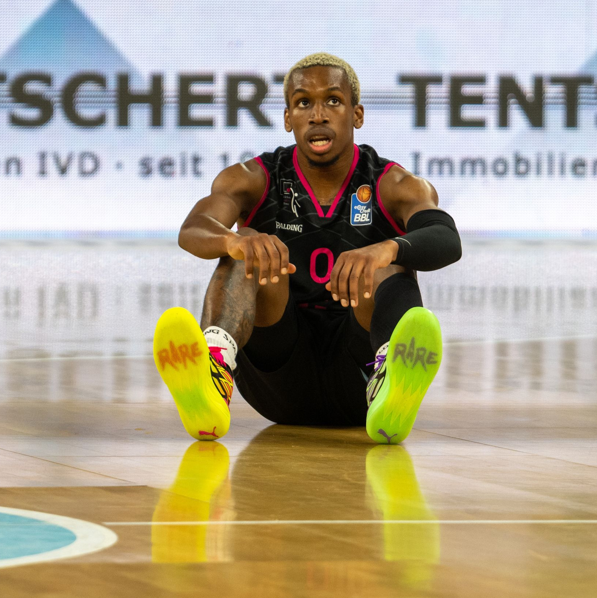 Rathiopharm Ulm führte nach der ersten Halbzeit mit 53:30 gegen T.J. Shorts (m) und Bonn. - Foto: Stefan Puchner/dpa