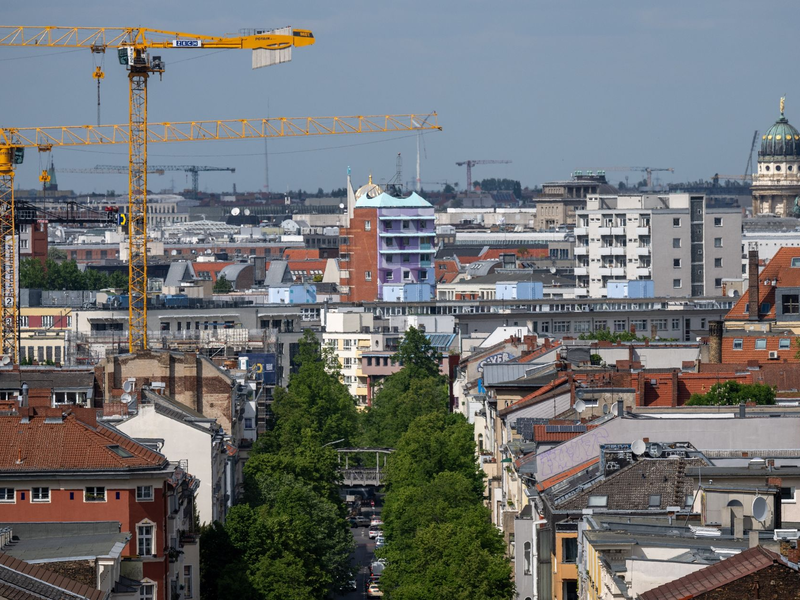 Als Geldanlage begehrt: Wohnungen in Berlin (Archivbild) - Foto: Monika Skolimowska/dpa