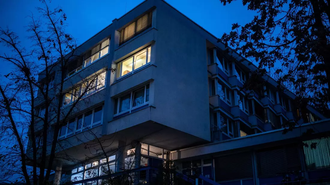 Ein Studentenwohnheim in Stuttgart: eine Alternative zur WG oder dem elterlichen Zuhause. - Bild: Christoph Schmidt/dpa