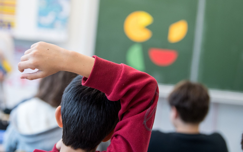 Bei der Pisa-Schuluntersuchung gab es die größte Steigerung beim Schriftverstehen bei 15-jährigen Migrantenkindern nach den USA in Deutschland. - Foto: Sebastian Gollnow/dpa