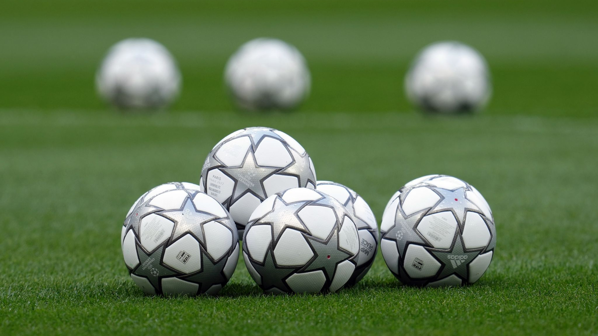 Europas Fußball-Markt hat sich während Corona wirtschaftlich erstaunlich widerstandsfähig gezeigt. - Foto: Nick Potts/PA Wire/dpa