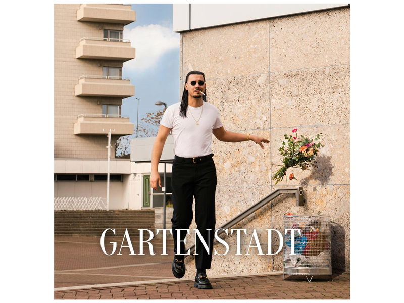 Mit seinem Album «Gartenstadt» stürmt Apache 207 direkt auf Platz eins der Charts. - Foto: Sony Music/dpa