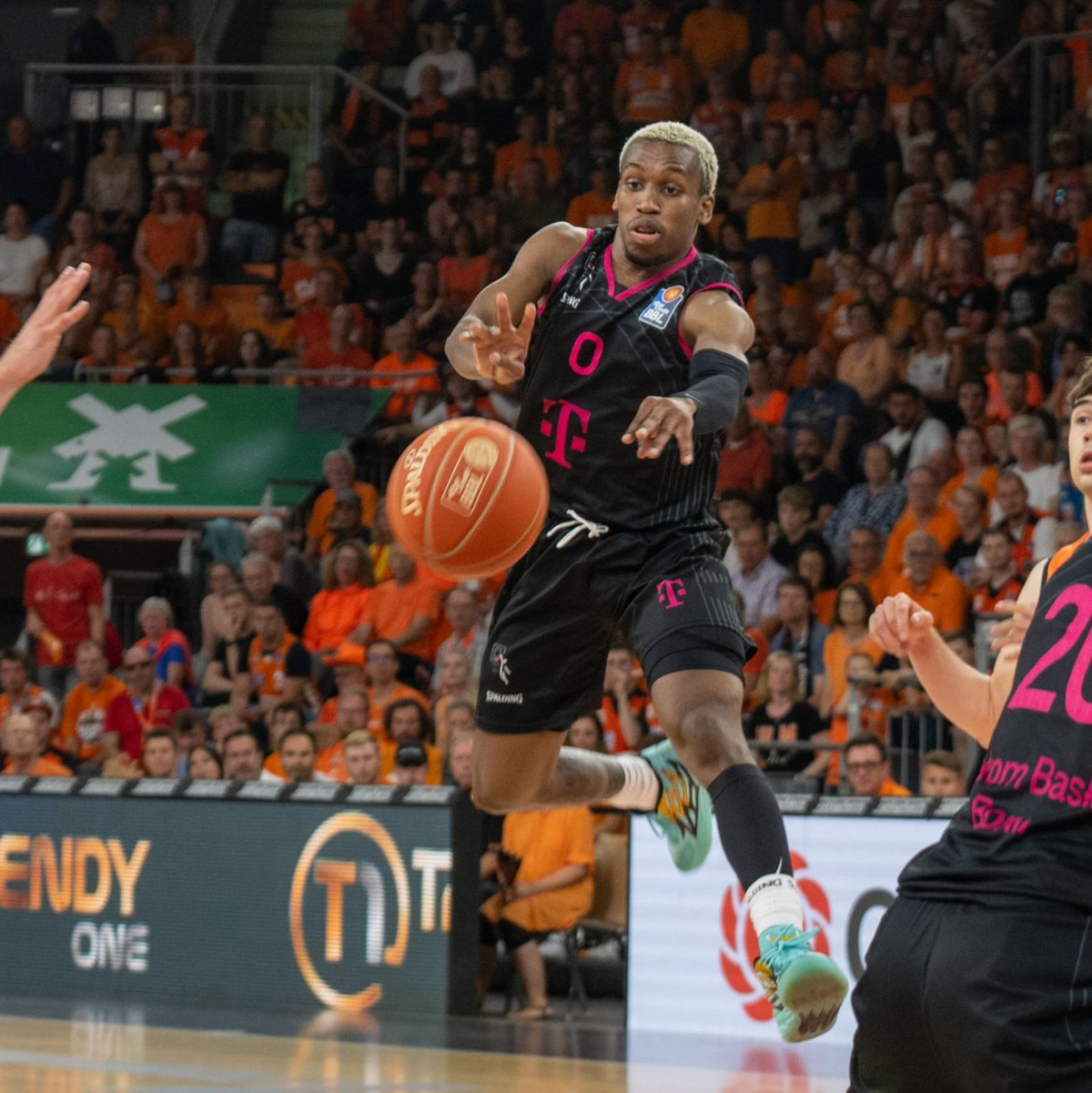 T.J. Shorts wurde von den Ulmer Fans ausgepfiffen. - Foto: Stefan Puchner/dpa