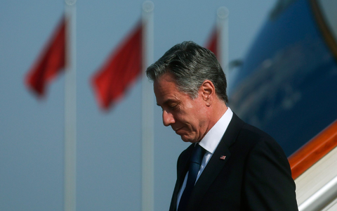 US-Außenminister Antony Blinken trifft in Peking ein. - Foto: Leah Millis/Reuters Pool via AP/dpa