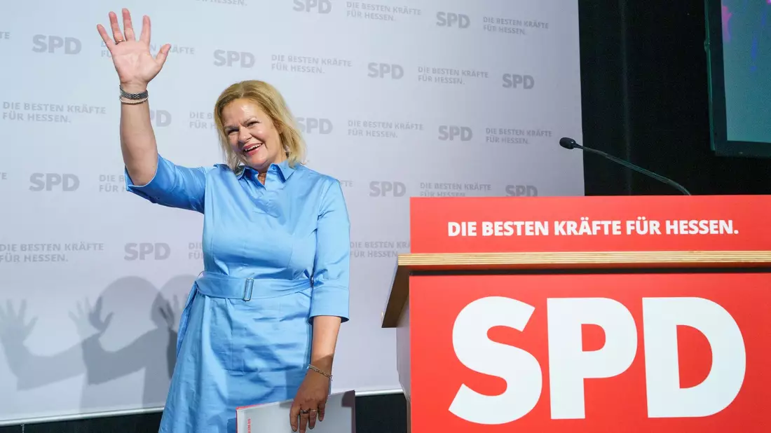 Bundesinnenministerin Nancy Faeser will ein Gesetzespaket für «mehr und schnellere Rückführungen» ins Kabinett einbringen. - Bild: Andreas Arnold/dpa