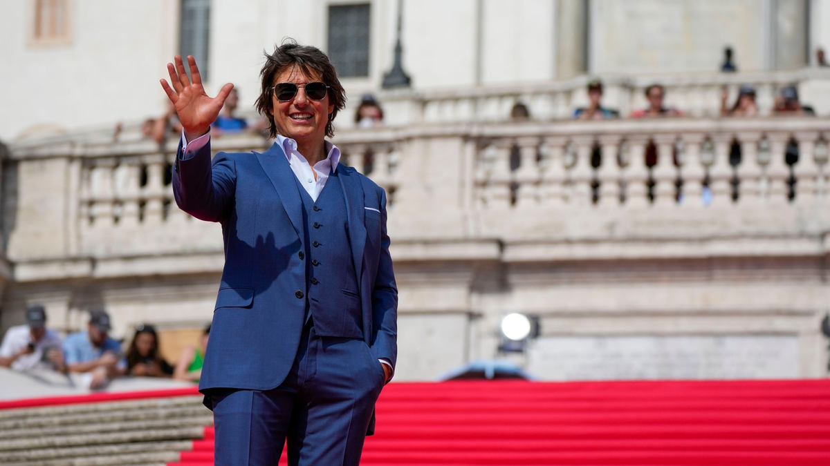 Roter Teppich, Spanische Treppe und Tom Cruise. - Foto: Alessandra Tarantino/AP/dpa