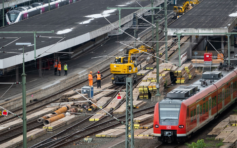 Das Netz der Bahn gilt als sanierungsbedürftig. - Foto: Cindy Riechau/dpa