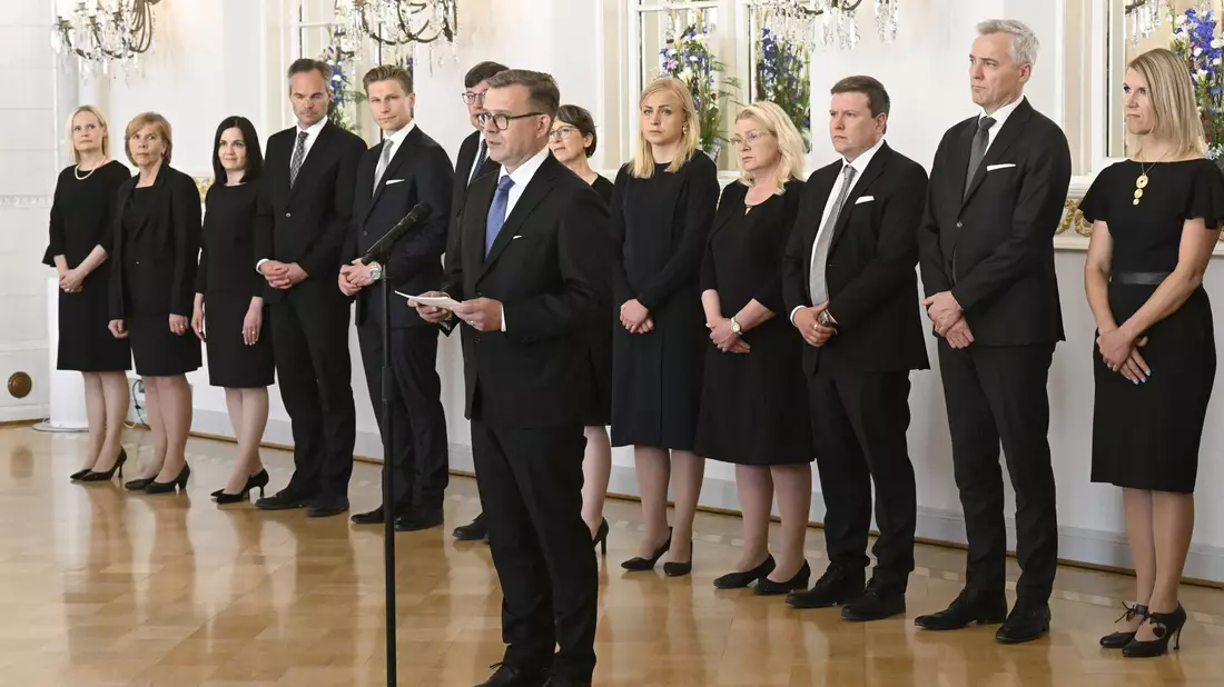 Präsident Sauli Niinistö und die scheidende Ministerpräsidentin Sanna Marin. - Bild: Jussi Nukari/Lehtikuva/dpa