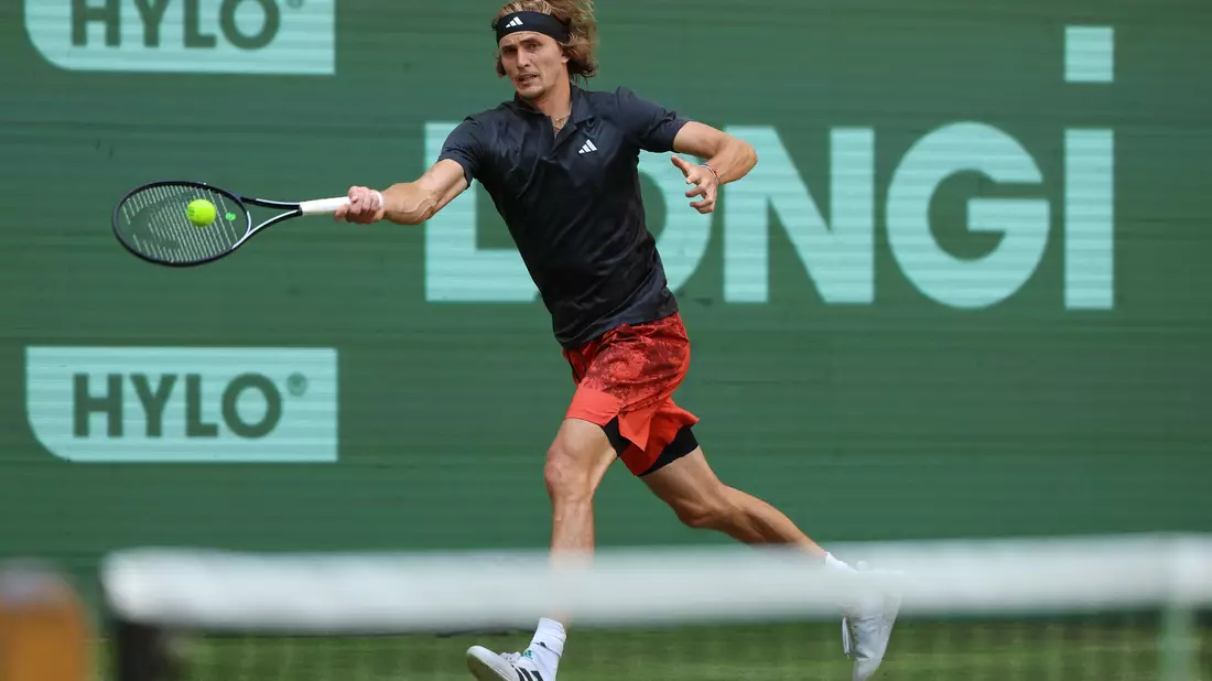 Hatte keine Probleme gegen Thiem: Alexander Zverev. - Bild: Friso Gentsch/dpa