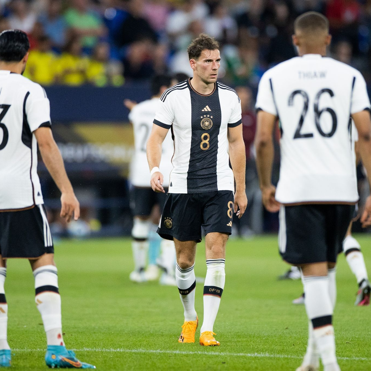 Enttäuschung beim DFB-Team: Emre Can (l-r), Leon Goretzka und Malick Thiaw. - Foto: Rolf Vennenbernd/dpa