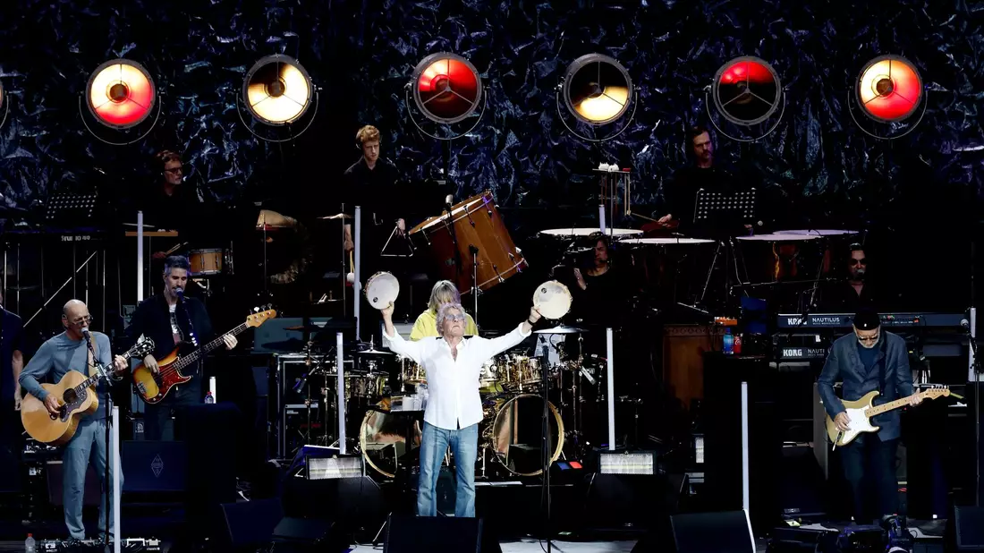 Die Rockband The Who auf der Bühne. - Bild: Carsten Koall/dpa