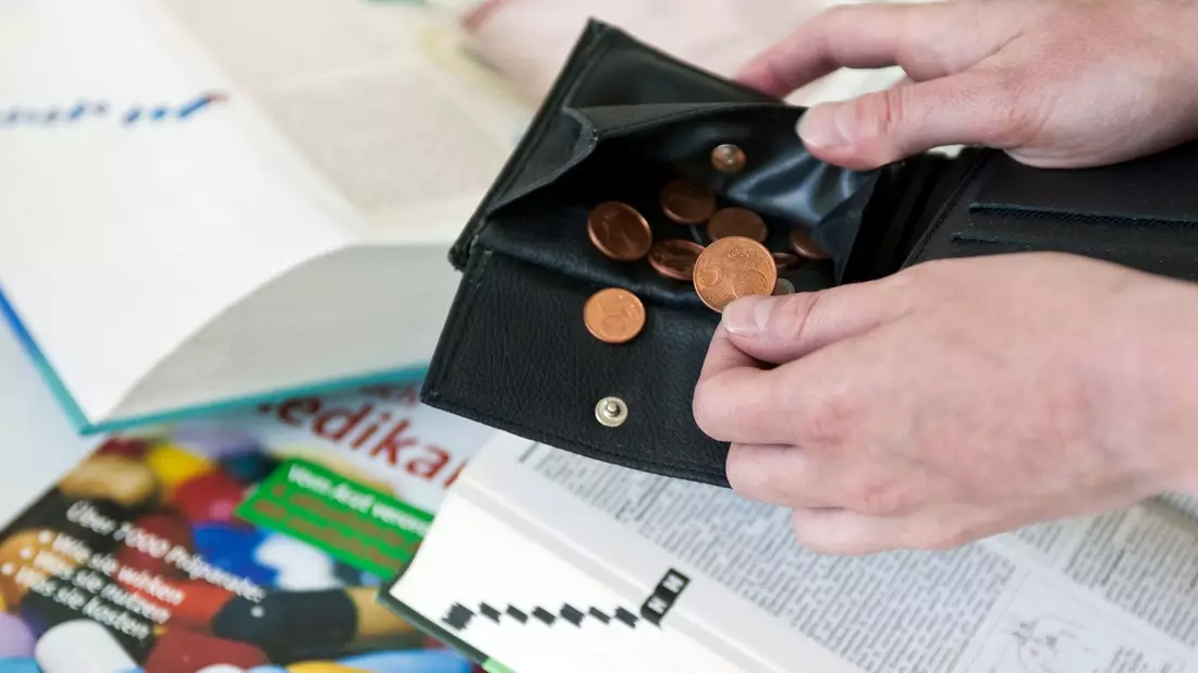 Studierende müssen den Studienkredit beim Start in den Beruf wieder zurückzahlen (Symbolbild). - Bild: picture alliance / dpa-tmn