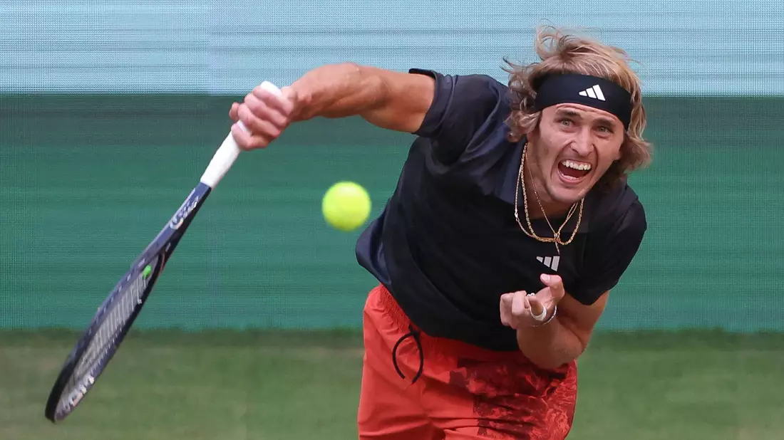 Tennis-Ass Alexander Zverev spielt auch gerne Golf. - Bild: Friso Gentsch/dpa