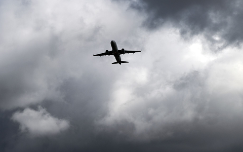 Das EM-Achtelfinale zwischen Deutschland und Dänemark musste unterbrochen werden. - Foto: Federico Gambarini/dpa Das EM-Achtelfinale zwischen Deutschland und Dänemark musste unterbrochen werden. - Foto: Federico Gambarini/dpa